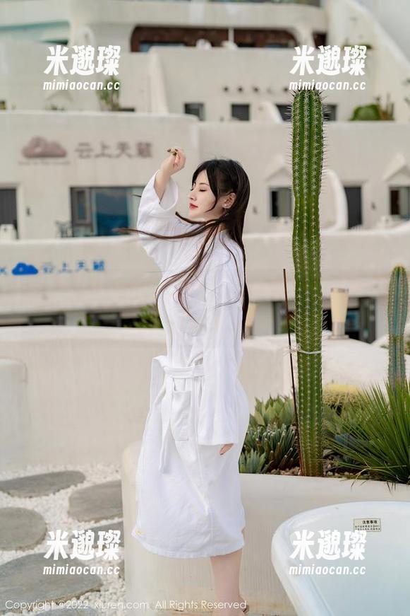 秀人网 - 美图中的欧阳妮娜娜，叹息啊，女神的私房花园。