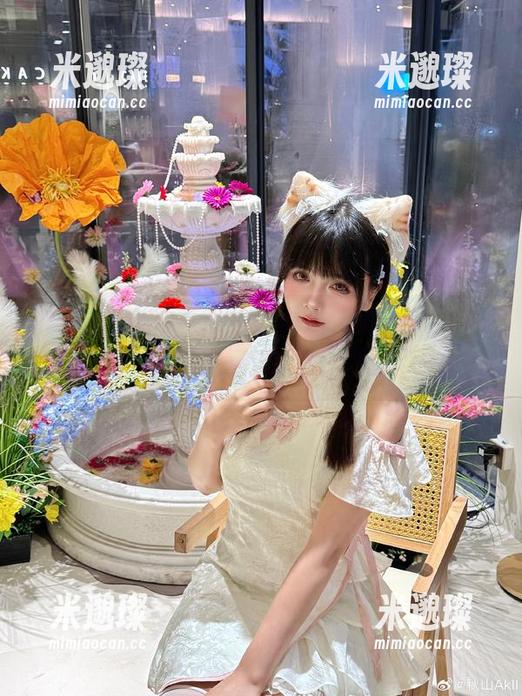 秋山AkI美腿作品集，我的眼睛whispered，“再来一轮更新吧！”