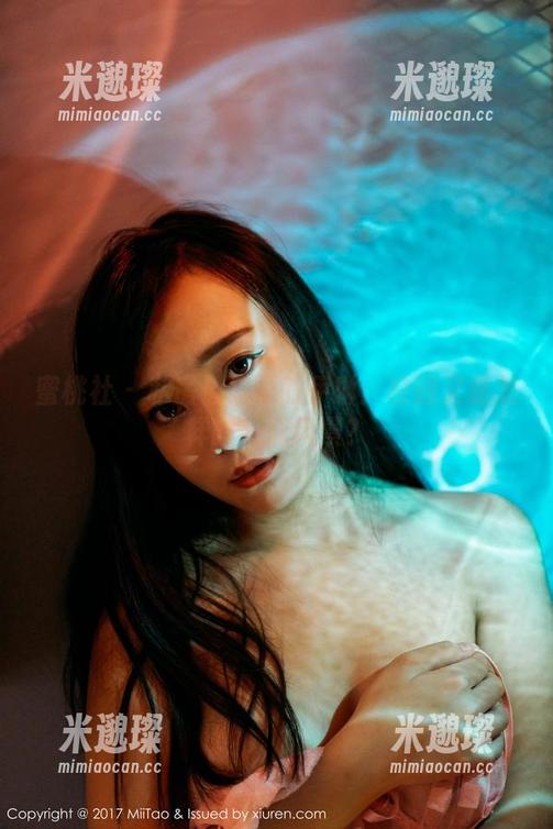 蜜桃社-伊琳 蜜桃社 - 私房合集里的伊琳:校园又是怎样的一道风景?