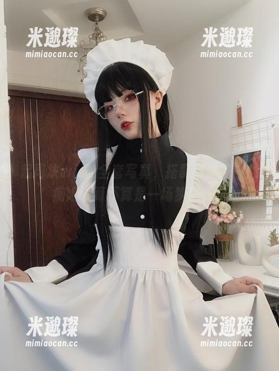 起司块wii的全套写真，搭配那镜子中的痴姬，算不算是一场梦游呢？