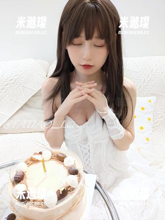 图片更新！迷之呆梨的女神出奇的平易近人，让我多了几分轻松感。