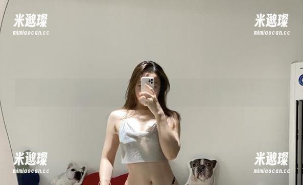 微密圈 - 原图就像一缕春风，白裙加持，铁锤姐姐稳了！