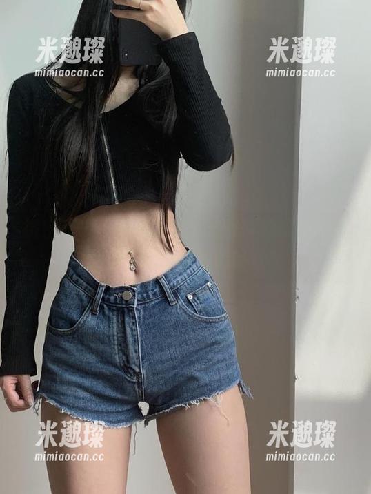 陈佩奇 微密圈 - 寒冷的季节,陈佩奇的棉袜壁纸给我了一种温柔的错觉?