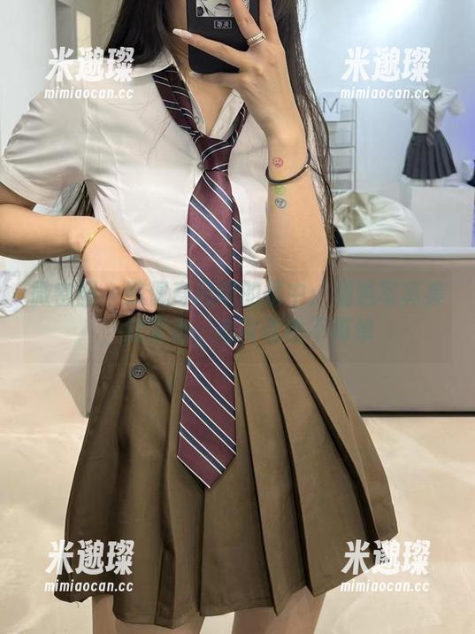 微密圈 - 陈佩奇闪现的镜中：精选写真集，这姿态，老实说也不简单