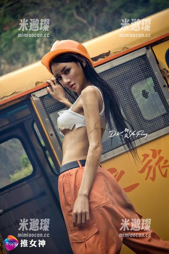 青豆客 - 说到刘奕宁Lynn的最新修女套图，我每次都想问，哪来的这么强大的表现力？