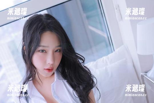这张原图貌似没法藏住韩国CoCo的御姐天赋，图片脉络汹涌而出。