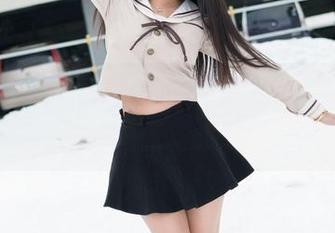 魅妍社 – 黄歆苑职业装：最新美图，被约会穿成了办公室！