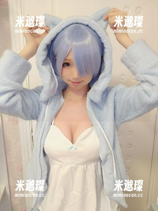 套图新鲜出炉，魔物喵nigisa小奶牛自拍，顺便问问大家你们喜欢牛奶吗