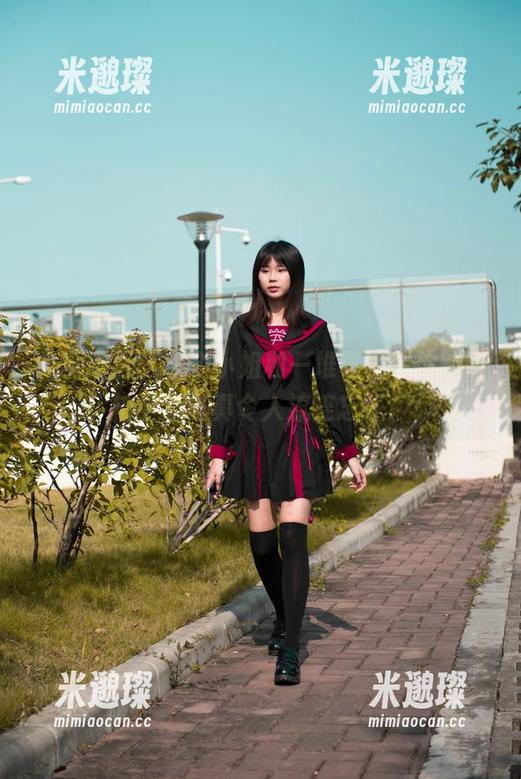 魔镜街拍-玲玲 魔镜街拍 - 一个小姐和一堆车,玲玲的街拍全套写真令人流连忘返!
