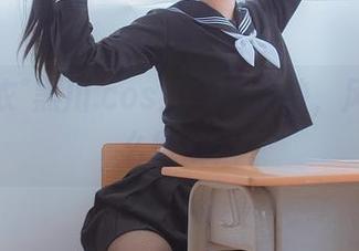 黄色泳衣°黑川.cos：海岛的沙，风还有什么嬉戏？